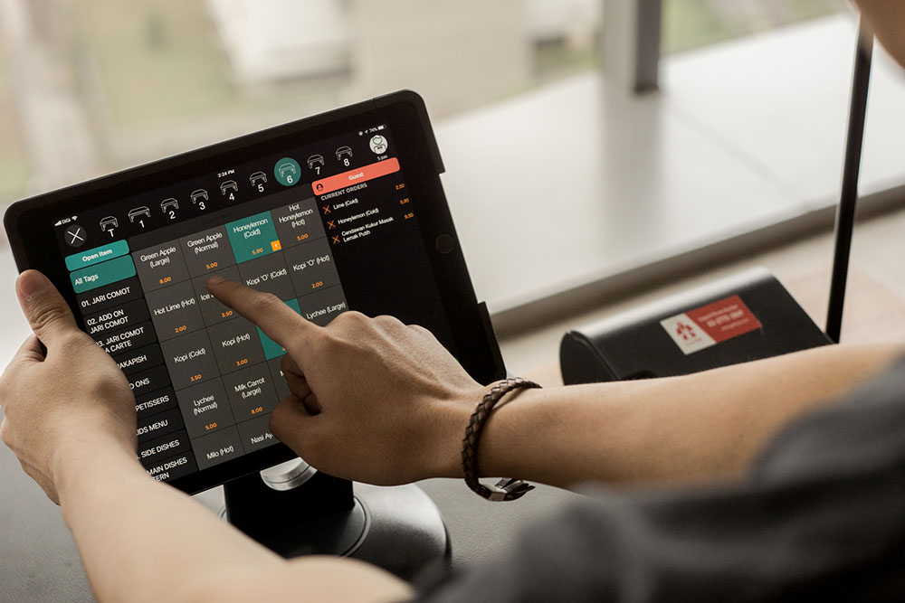 13 Ways an iPad POS Can Increase Your Restaurant’s Productivity